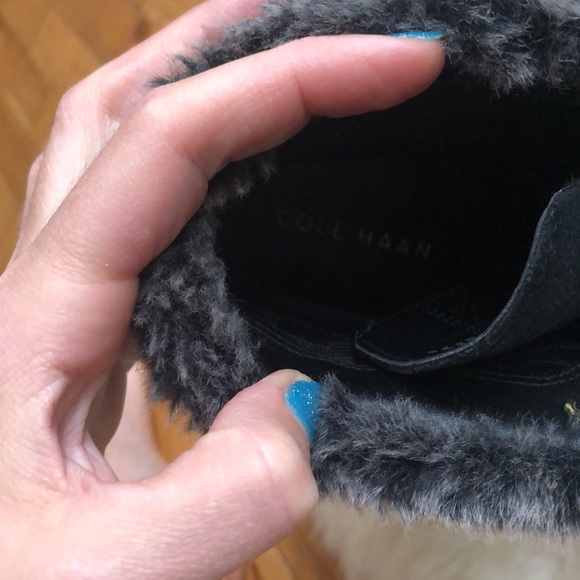 COLE HAAN wedge heel faux fur-cuff lace up booties. Black size 5 1/2 B. - Picture 6 of 14